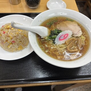 口コミ一覧 : 桃太郎 屏風ヶ浦店 - 屏風浦/ラーメン [食べログ]