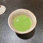 礒田 - うすい豆の摺り流しです。塩少々の味付け