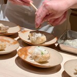 礒田 - 甘鯛の唐揚げの準備です