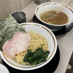 王道家直伝 との丸家 越谷店 - 