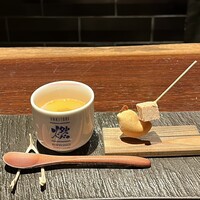 YAKITORI 燃 es - アミガサダケの茶碗蒸し&鶏のリエット
                森さんの新作いただきました♪
                沼能さんのInstagramで見た時には、随分遊び心があるなと思いましたが、味もやはりしっかり美味しい！