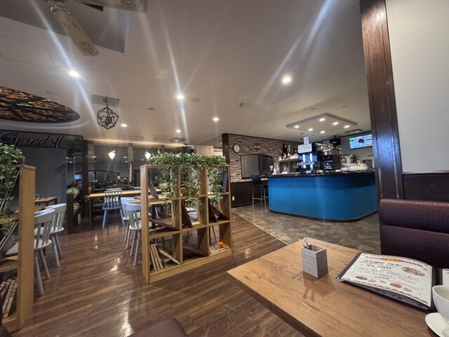 cafe lounge liberty （カフェ ラウンジ リバティ） - 元町（札幌