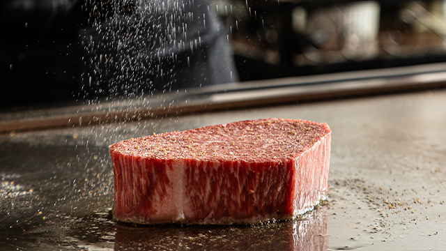 鉄板ステーキ KIKUZEN - 旭川（鉄板焼き）の写真