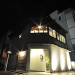 KADO - 駅近の隠れ家！喧騒から離れ、ゆったりした時間をお楽しみいただけます。