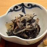 小文字 久芽乃 - ヒジキと根菜