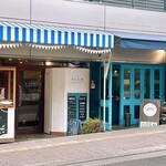 Pane Ho Maretta - お隣さんのカフェもブルーな感じが
      可愛くて気になります♪