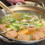 韻松亭 - 鍋 鳥つみれ、豆富、くずきり