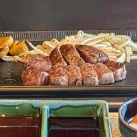 鉄板焼　恵比寿 - 鉄板焼 ... ヒレ肉、もやし、ジャガイモ