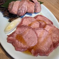 肉の山翔 - 