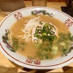 中華そば つばさ - 料理写真:中華そば(700円)