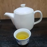 趙の飲茶 888 - ブレンドされたお茶も、毎回違うんです。