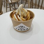 千本松牧場 - 黒蜜サンデー