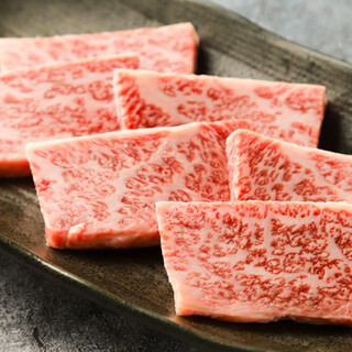 元肉問屋のオーナーが仕入れる良質なお肉をリーズナブルに堪能！