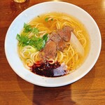 四川料理・蘭州ラーメン 牛王 - 蘭州ラーメンの登場です