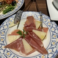 ミゲル フアニ 新宿タカシマヤ タイムズスクエア店 - 