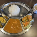 サムジャナ - レッスンガランチ