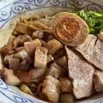 豊潤煮干醤油一生麺a.k.a.ラーメン森 - 魚粉がすごい！