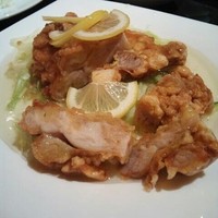 廣東料理 民生 ヒルトンプラザウエスト店 - レモンチキン
                
