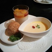 廣東料理 民生 ヒルトンプラザウエスト店 - デザート三点盛り
                