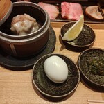 中華蕎麦 とみ田 - 焼売 味玉 レモン 青唐辛子