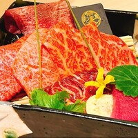 牛刺しと焼肉 仔虎 クリスロード店 - 