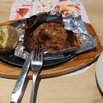 ココス 藤枝店 - 濃厚ビーフシチューの包み焼ハンバーグ110g(979yen)