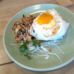 サイアム カフェ - ガパオライス