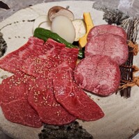 川崎名物 炭火焼肉 食道園 - 