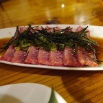 炭火焼肉 筵 - 上バラポン酢です