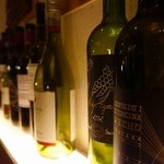 炭火焼肉 筵 - ワインに自信アリ？