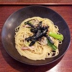 Shizuku ya - きのことベーコンのおしょうゆパスタ