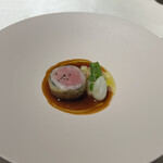 銀座 レカン - なんとも美しい見た目。クラシックな煮込み料理を発展させた一品。