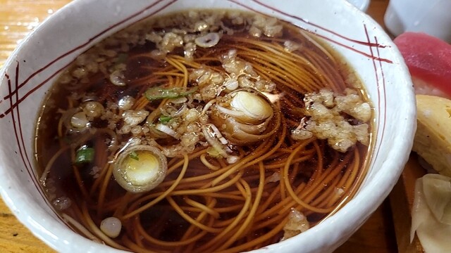 Edo Mae Marufuku Sushi photo 4