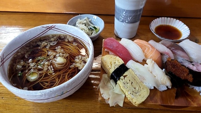 Edo Mae Marufuku Sushi photo 5