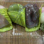 舟形家 - 葛まんじゅう（桜あん、抹茶あん、こしあん）　三色団子