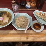 園春 - 半チャン半ラーメン¥850餃子¥380