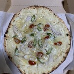 吉田ピザ店 - チキンとアスパラとドライトマト