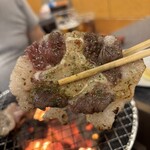 萩之茶屋鶴一 浪速筋店 - 初めて食べたけど おいしかった⭕️ テール焼き