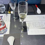 Japanese Soba Noodles 蔦 - ウェルカムドリンクの「コンブチャ」