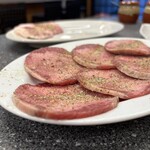 萩之茶屋鶴一 - 薄すぎず厚すぎず