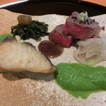 米倉 - 14.4月　焼物（鰆、イチボ、荒布、分葱ソース）