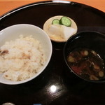 米倉 - 14.4月　鯛飯、味噌汁、香の物