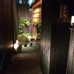 神楽坂 石かわ - 素敵な空間と照明