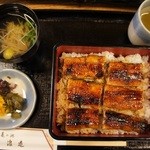 亀の池 浪速 - 鰻重　肝吸い、香の物つき2780円