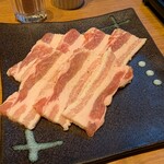 やきにく 飛牛 - 