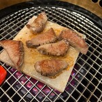 焼肉 牛べぇ - 