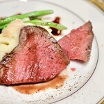 波へい - 和牛もも肉のロースト 赤ワインソース じゃがいものピューレ