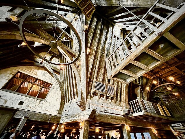 THREE　BROOMSTICKS photo 4