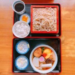 巴屋 - ◆おかめそば 700円
      ◆もりそば 550円
      ◆半ライス 200円
      ※税込