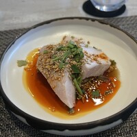Chinese Restaurant 晴華 - 見た目から違うよだれ鶏。